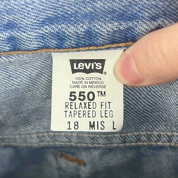 Vintage Levi’s 550 Relaxed Tapered Leg 18 LONG Light Wash Y2K - Picture 2 of 6